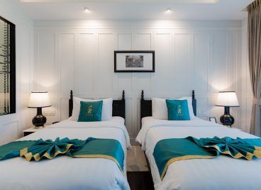 Siri Deluxe Twin Bed